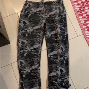 Zoo York lounge pants. Gray camo. Size large.